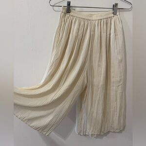 UNIQCLO KIDS Cream Pleated Wide-Leg Pants Size 9/10